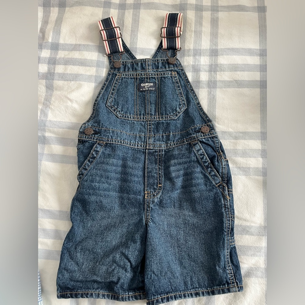 OshKosh B’gosh Boys Denim Short Overalls. Size 4T.
